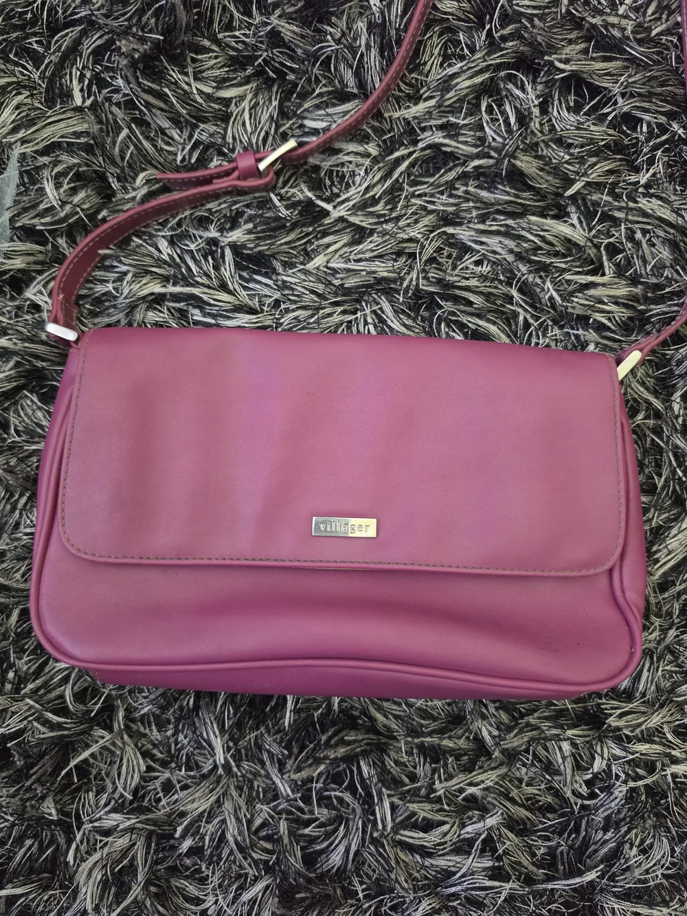 villager Magenta Convertible Shoulder Bag